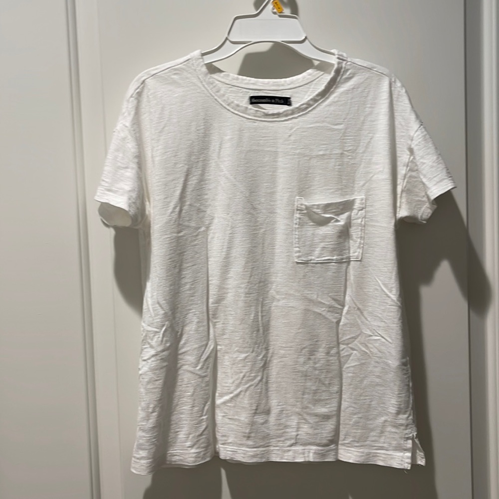 Abercrombie & Fitch Top.